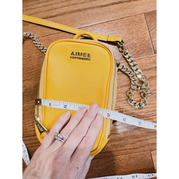 Aimee Kestenberg Yellow Pebbled Leather Crossbody Bag Gold Chain Strap - Picture 2 of 8